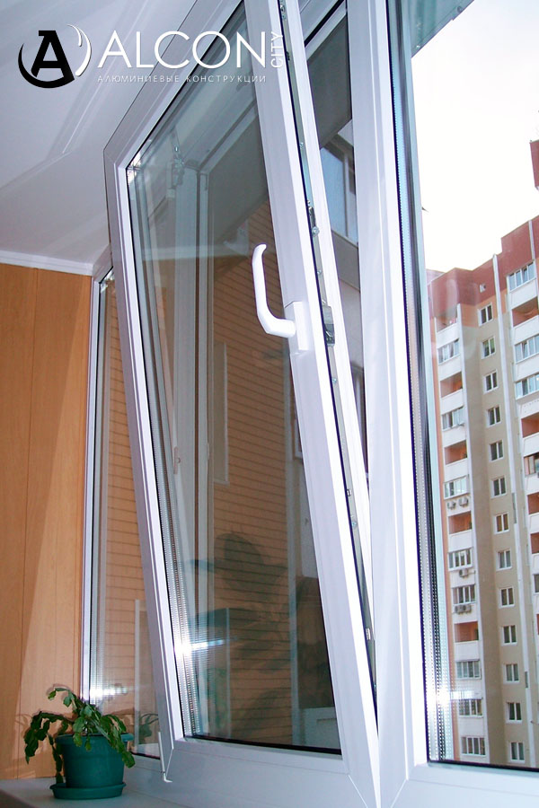 Поворотно-откидные алюминиевые окна в Барнауле